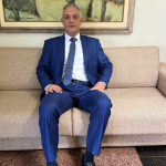 Leonardo Manzan explica de forma clara a diferença entre tributos diretos e indiretos e como cada um impacta o contribuinte.