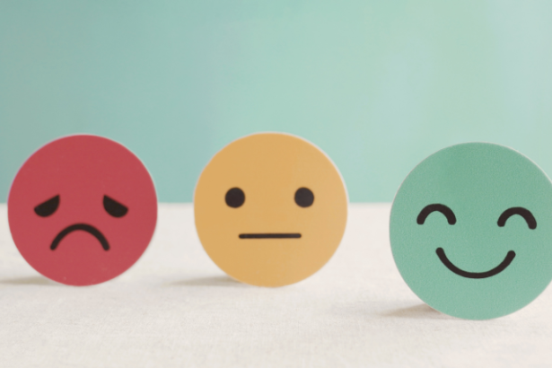 Saúde emocional no dia a dia, por Andrey de Oliveira Pontes, mostra como pequenas estratégias práticas podem transformar o equilíbrio mental.