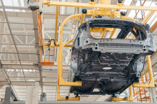 Indústria automotiva brasileira enfrenta encruzilhada estratégica entre inovação, custos e competitividade