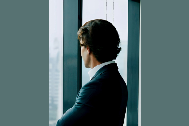 Ian dos Anjos Cunha explica como liderança e autonomia podem caminhar juntas ao delegar de verdade sem perder padrão e qualidade.