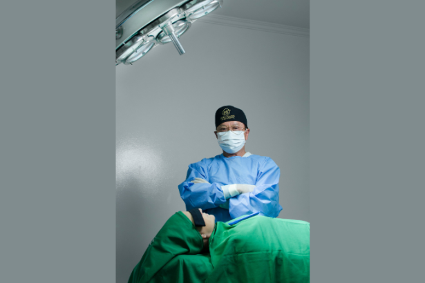 A cirurgia plástica moderna evolui com técnicas avançadas e foco em segurança, observa Milton Seigi Hayashi.