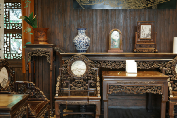 Com Marcio André Savi, aprenda como iniciar sua coleção de antiguidades do zero com planejamento e critério.